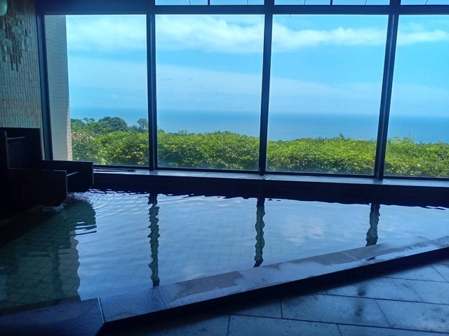 かけ流しの温泉大浴場 かけ流しの温泉大浴場