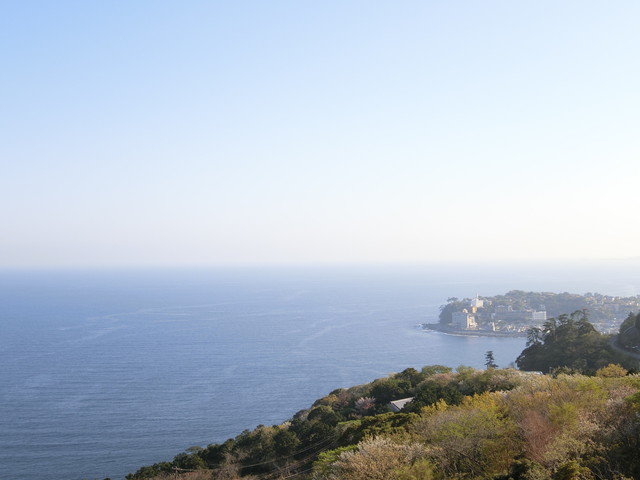 バルコニーより相模湾を バルコニーより相模湾を