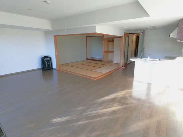 リビングと和室 リビングと和室