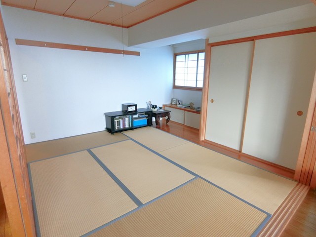 窓のある和室 窓のある和室